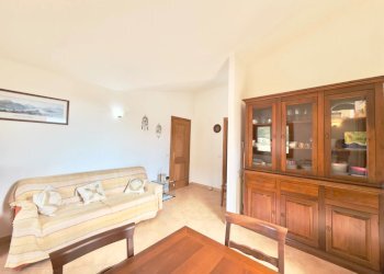 Three-room apartment Budoni - photo 11