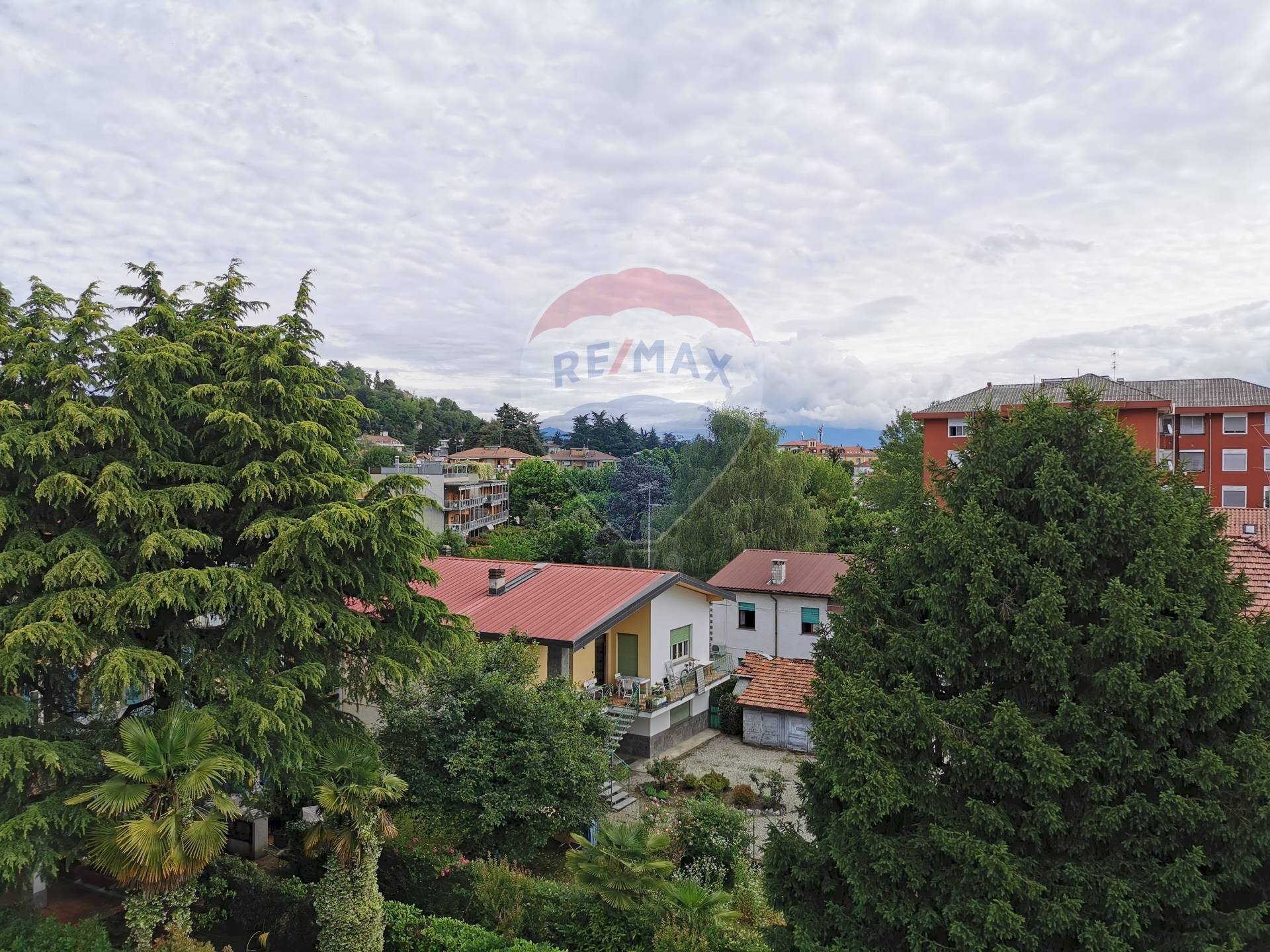 Stabile - Palazzo VIA SAN LUIGI, 28 
 Arona, Arona - foto 3