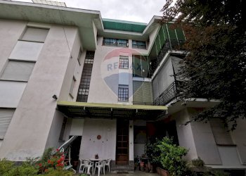 Stabile - Palazzo VIA SAN LUIGI, 28 
 Arona, Arona - foto 8