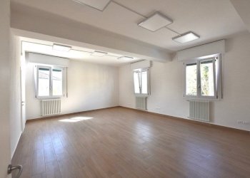 Ufficio Via Giacomo Matteotti, 24, San Pietro in Casale - foto 7