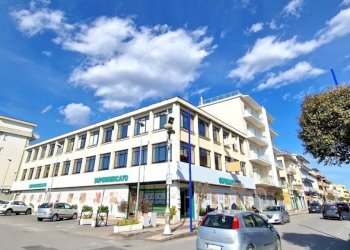 Office Mondragone - photo 1