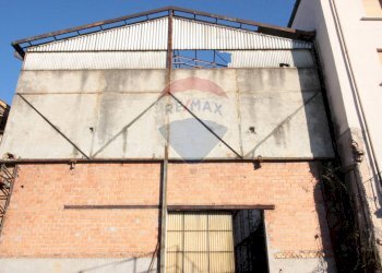Shed Via Giovanni Tempini, SNC 
 Quartiere Primo Maggio, Brescia - photo 13