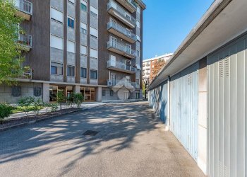Four-room apartment Viale Italia, Lainate - photo 1