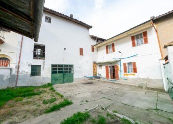 Casa semi indipendente Via dei Visconti, Breme - foto 1