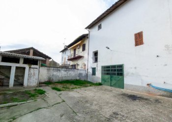 Casa semi indipendente Via dei Visconti, Breme - foto 2