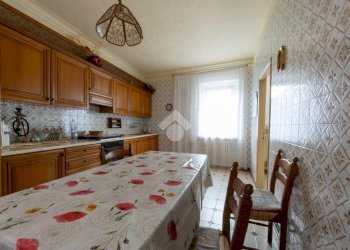 Casa semi indipendente Via dei Visconti, Breme - foto 10