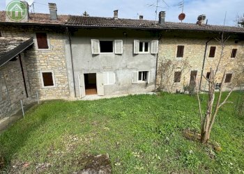 Independent house Polinago - photo 1