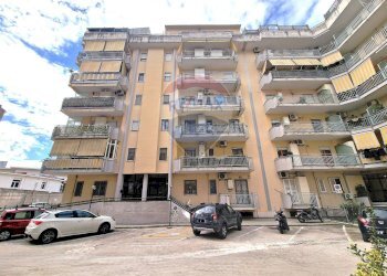 Trilocale Casoria - foto 1