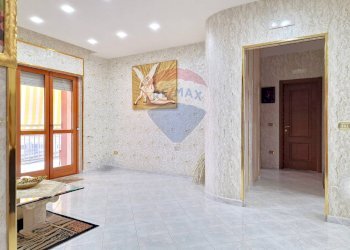 Trilocale Casoria - foto 9