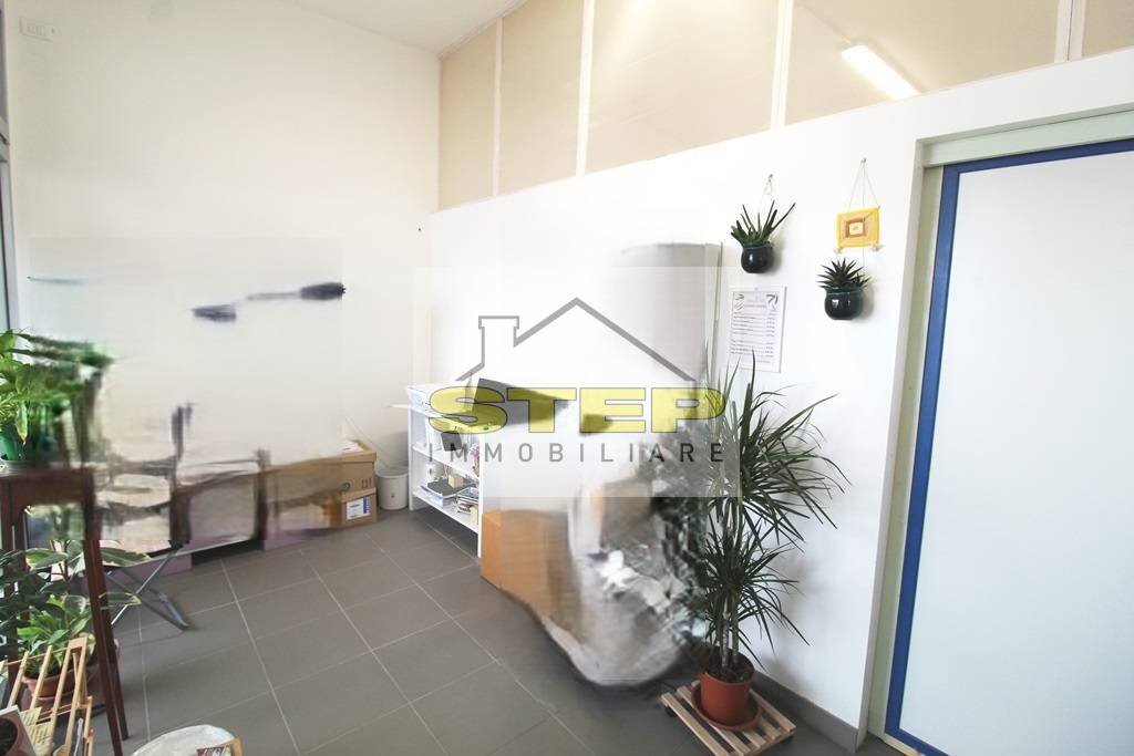 Locale Commerciale PIAZZA COOPERAZIONE, Ravenna - foto 3