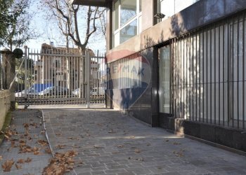 Magazzino Viale Lunigiana, Milano - foto 2