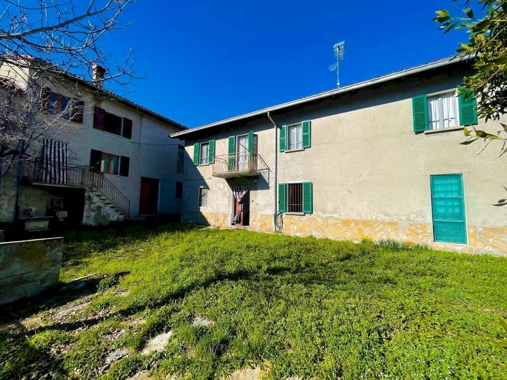 Facciata - Rustico Frazione Montecapraro, Fabbrica Curone - foto 2