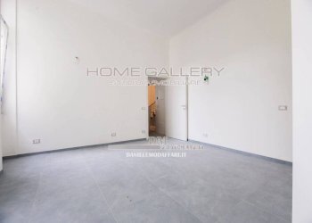 Stanza non arredata - Trilocale via San Benedetto, 36, Rapallo - foto 9