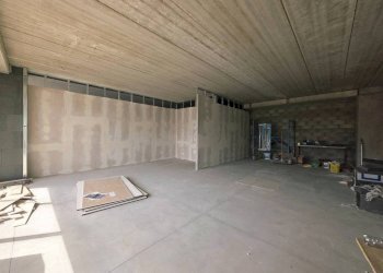 Interno non residenziale - Shop via Alfredo Veroni, Parma - photo 7