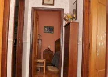 Corridoio - Casa indipendente corso Giuseppe Garibaldi, 379, Senise - foto 14