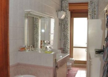 Bagno - Casa indipendente corso Giuseppe Garibaldi, 379, Senise - foto 23