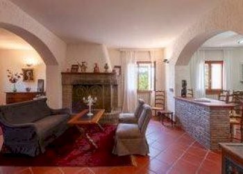 Salone - Villa via Sasso, Saludecio - photo 12