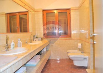 Three-room apartment via carlo marre', 6 
 Borzonasca, Borzonasca - photo 11