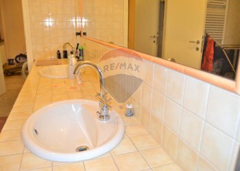 Three-room apartment via carlo marre', 6 
 Borzonasca, Borzonasca - photo 12