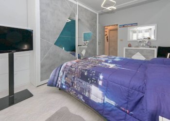 Three-room apartment Torino - photo 9