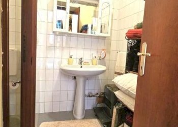 Bagno - Appartamento via Alessandro Volta, 26, Saluzzo - foto 7