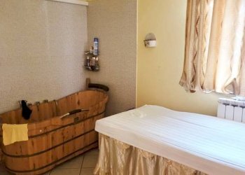 Interno non residenziale - Negozio Ferrara - foto 8