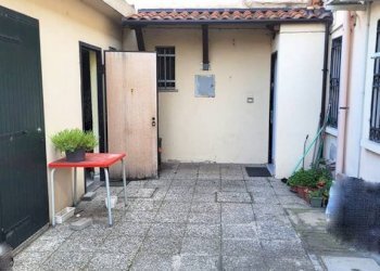 Cortile interno - Negozio Ferrara - foto 11