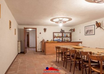 Cantina - Villa via Villata, 18, frazione Roata Rossi, Cuneo - foto 33