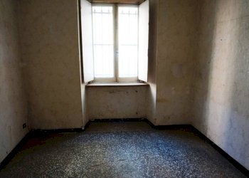 Stanza non arredata - Bilocale via Curro', 10, Genova (zona Sampierdarena) - foto 7