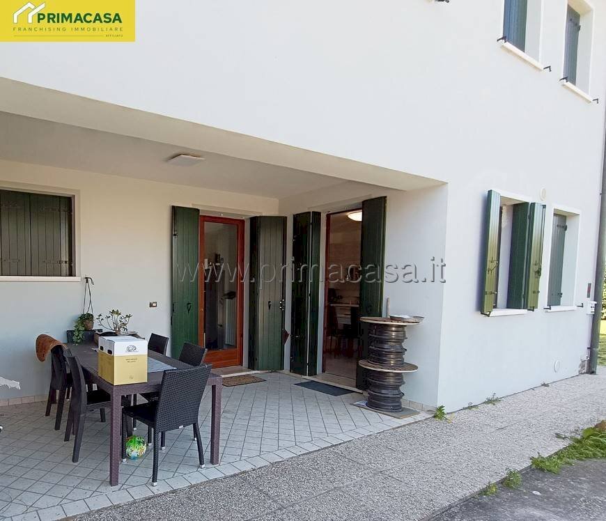 Facciata - Villa a Schiera via ROMA, 31, Massanzago - foto 3