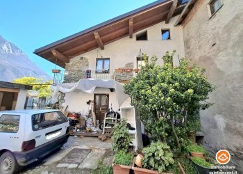 Casa semi indipendente Via Clapey 141, Donnas - foto 1