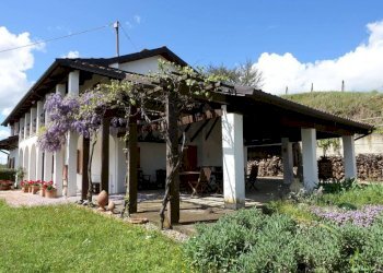 Facciata - Rustico via La Serra, Vaglio Serra - foto 5