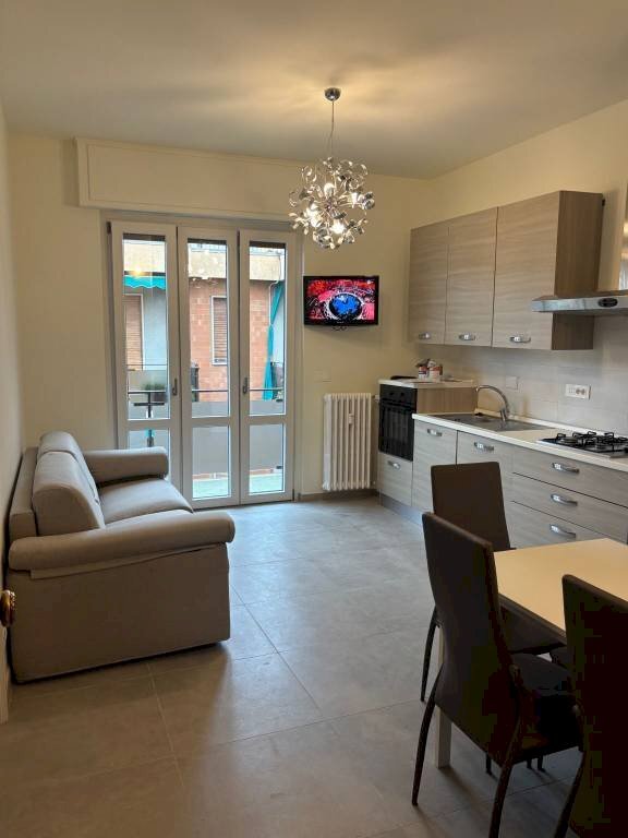 Cucina - Bilocale via Aurelia, 494, Loano - foto 1