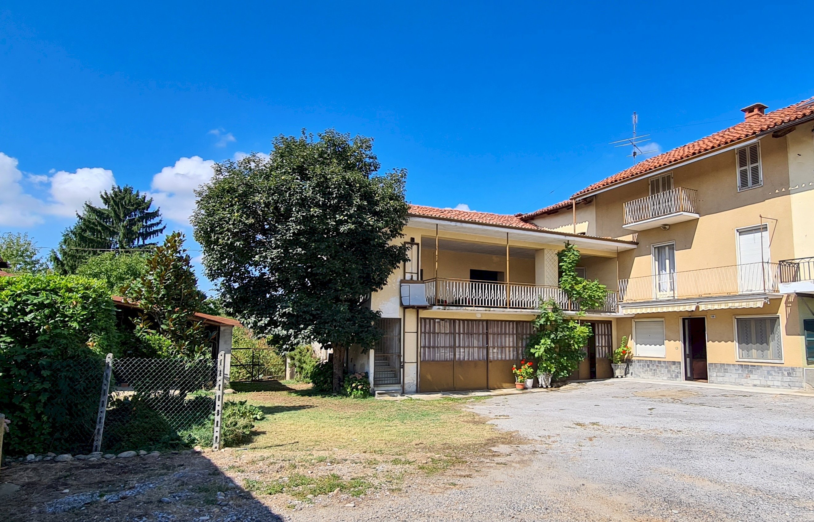 Facciata - Casa semi indipendente Farigliano - foto 1