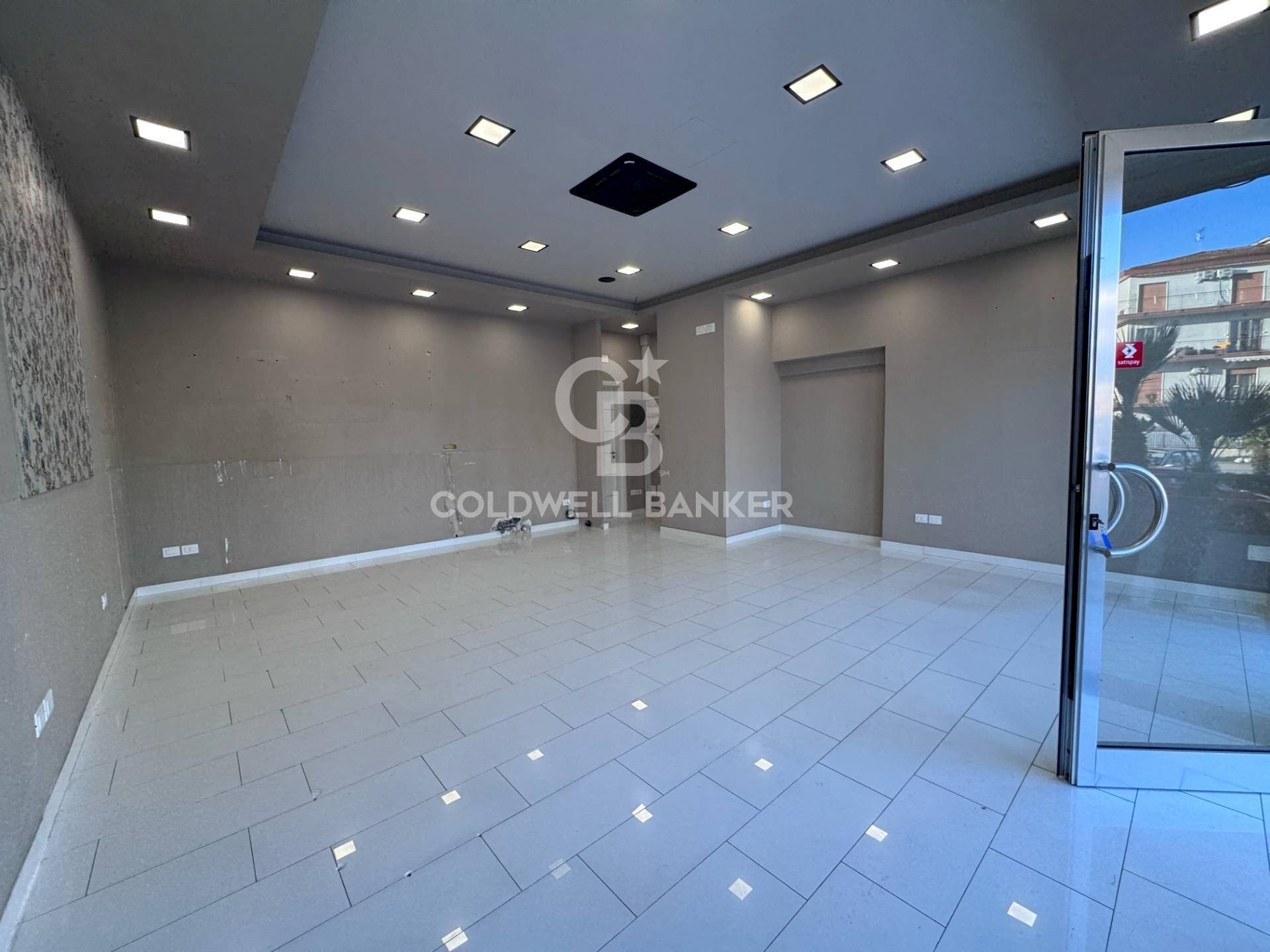 Locale Commerciale Via Salvo D'acquisto, Agropoli - foto 2