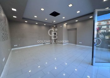 Locale Commerciale Via Salvo D'acquisto, Agropoli - foto 2