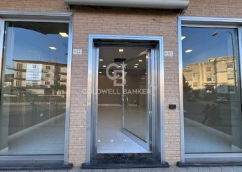 Locale Commerciale Via Salvo D'acquisto, Agropoli - foto 5