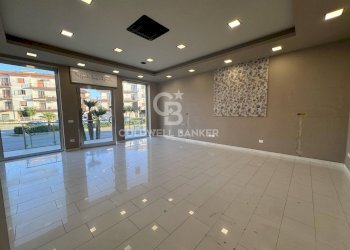 Locale Commerciale Via Salvo D'acquisto, Agropoli - foto 11