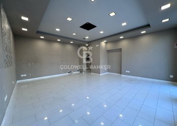 Locale Commerciale Via Salvo D'acquisto, Agropoli - foto 13