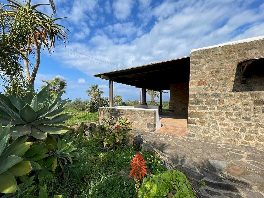 Villa Unifamiliare Via Zubebi, Pantelleria - foto 1