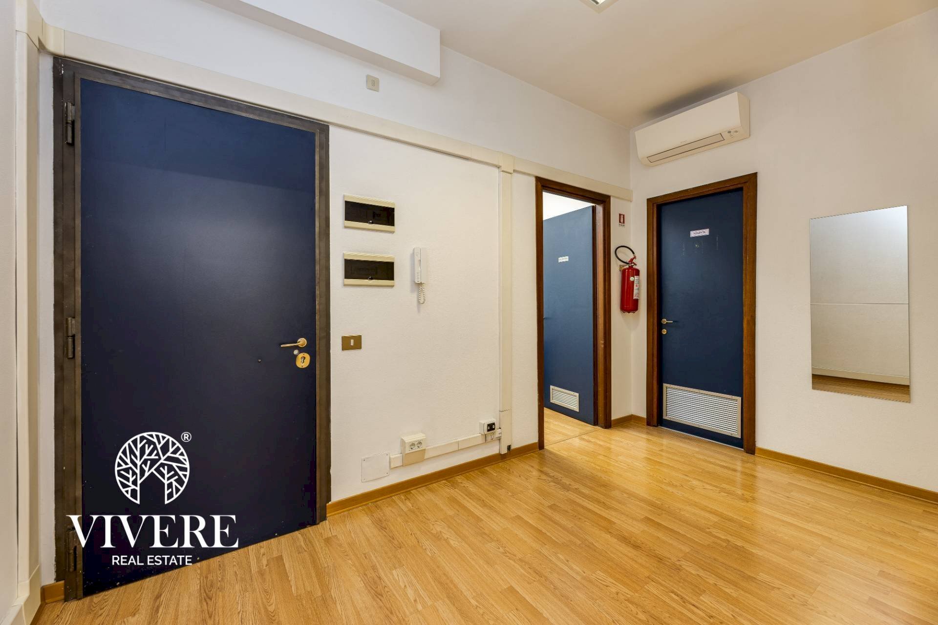 Office Via Baldassarre Castiglione, Roma (neighborhood Montagnola) - photo 2