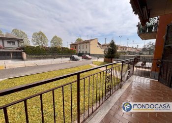 Three-room apartment Palazzolo sull'oglio, Palazzolo sull'Oglio - photo 2