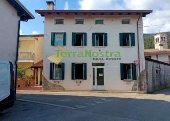 Casa indipendente Via Monte Grappa, Maniago - foto 2