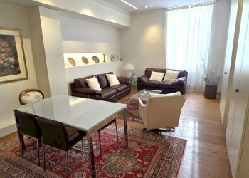 One-room apartment Via XV Agosto, Luino - photo 7