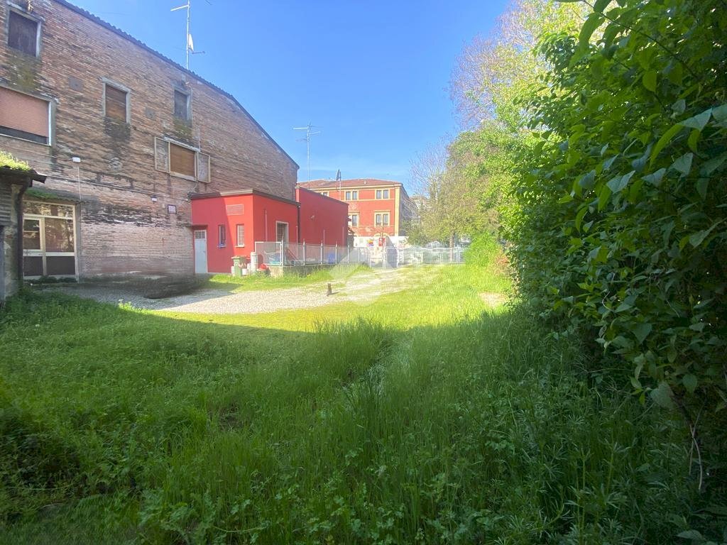 Rustic Viale G. Campi, San Felice sul Panaro - photo 1