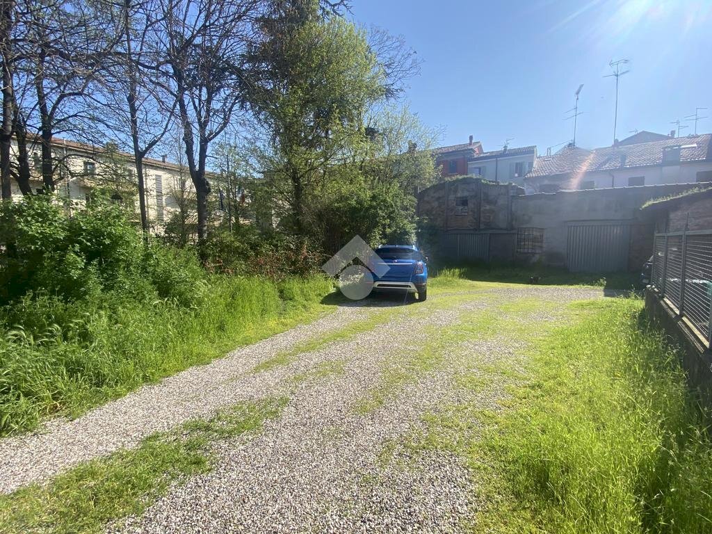 Rustic Viale G. Campi, San Felice sul Panaro - photo 3