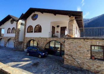 Villa Bifamiliare via curtil, 1, Frassino - foto 2