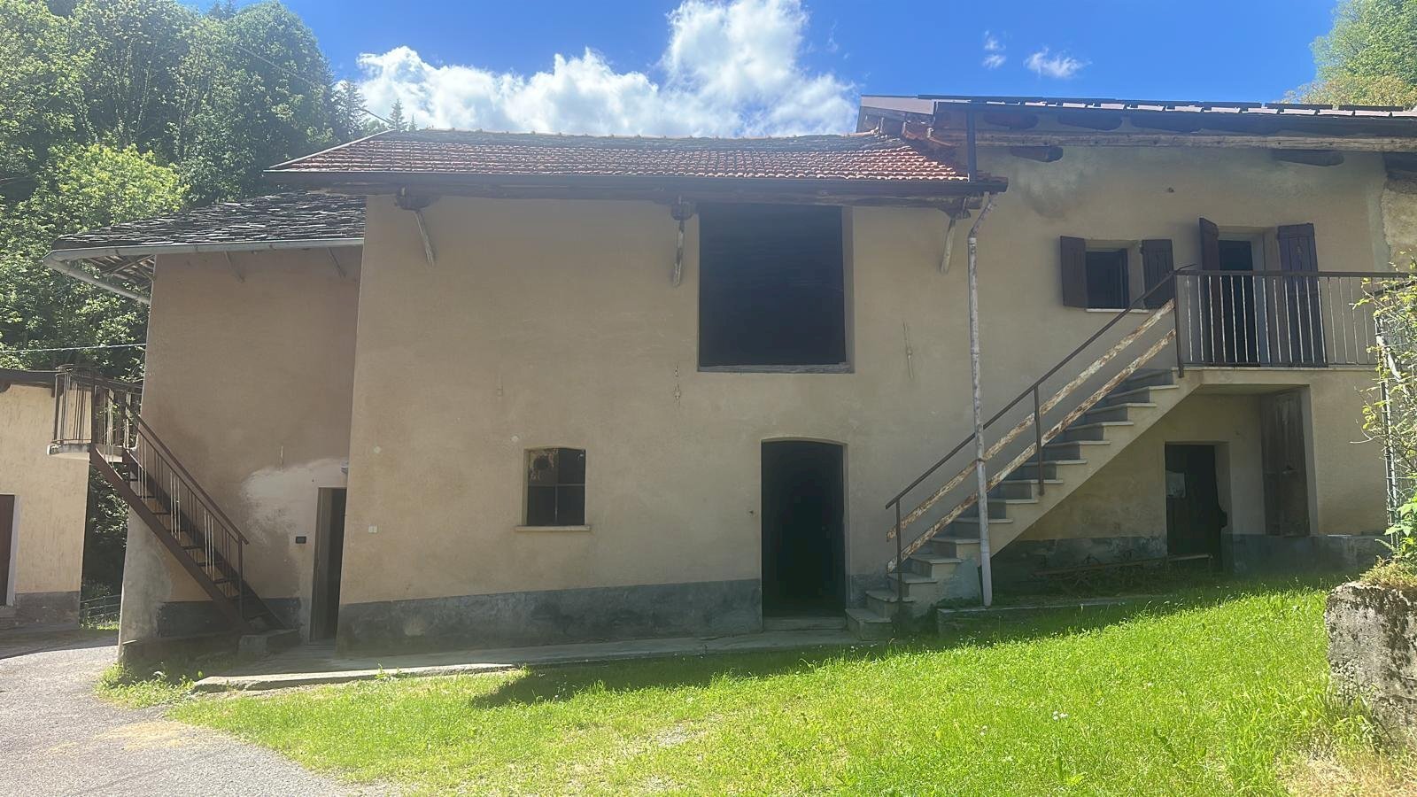 Casa indipendente Frazione Tanara, snc, Rittana - foto 1