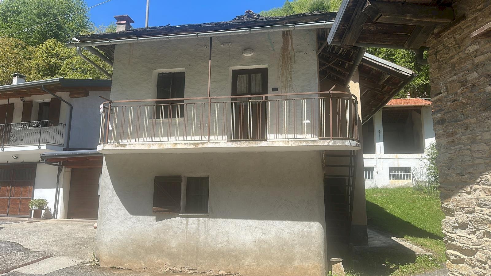 Casa indipendente Frazione Tanara, snc, Rittana - foto 2