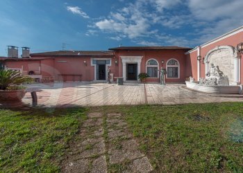 Locale Commerciale Strada Piave, Latina - foto 1